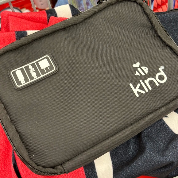 NWOT Phx Suns Devin Booker’s Be Kind Project Tech Bag - Picture 2 of 3